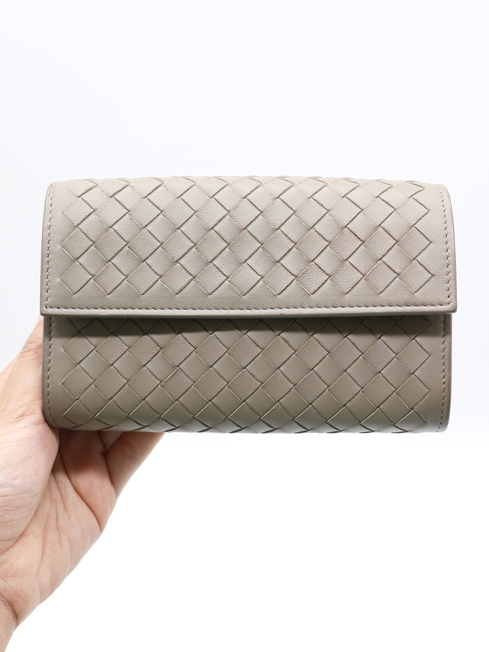 🍓BOTTEGA VENETTA Medium Wallet - Picture 2 of 13